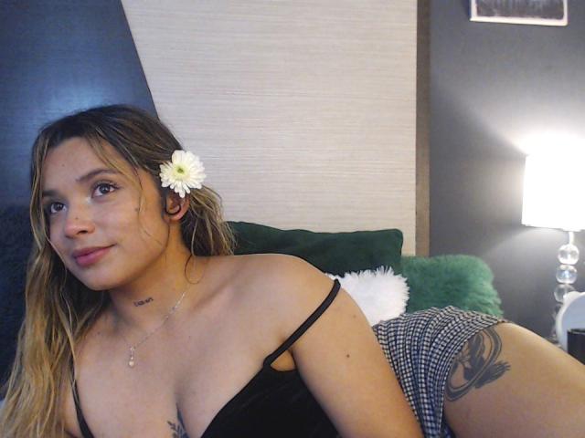 KateJolie - Sexe cam en vivo - 13499772