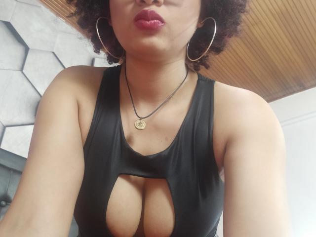 VioletaSwitch - Live porn &amp; sex cam - 13500360