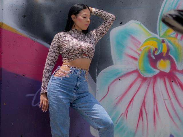 AprilSanderss - сексуальная веб-камера в реальном времени - 13513388