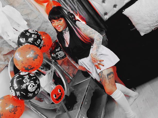 VeronaHellsing - Live sex cam - 13523760