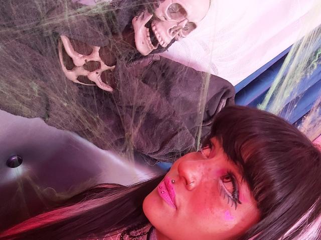 VeronaHellsing - Live sex cam - 13523788