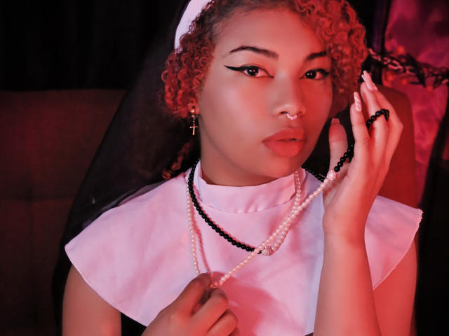 JadaRoberts - сексуальная веб-камера в реальном времени - 13528704