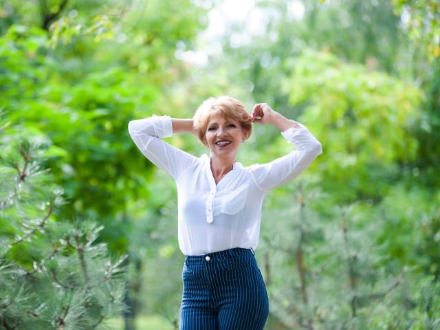 HollyIncredible - сексуальная веб-камера в реальном времени - 13537904