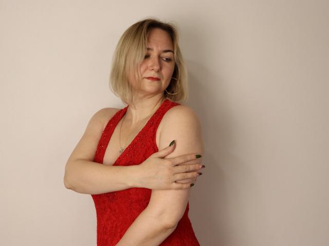 IvannaRich - Live sex cam - 13544364