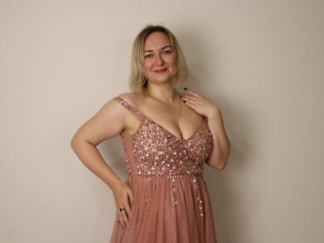 IvannaRich - Live sex cam - 13544520