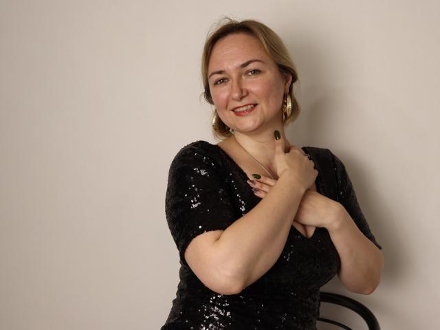 IvannaRich - ライブポルノ&amp;セックスカム - 13544692