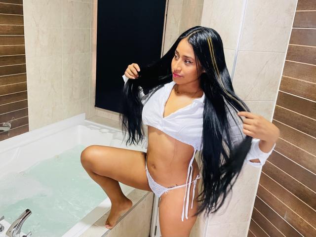 MahiaLouren - Live porn &amp; sex cam - 13561088