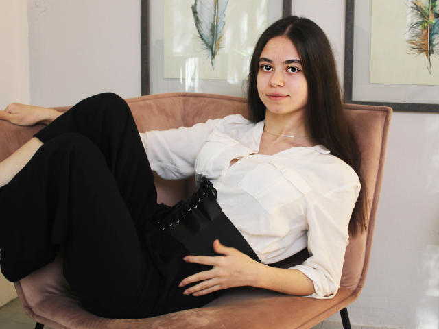 JuliaWiggins - Live sex cam - 13563340