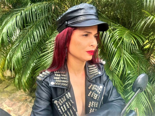 BiankaDivine - Live sexe cam - 13578324