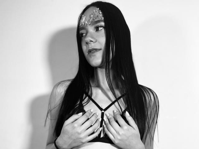 StefannyKaney - Live sex cam - 13582160