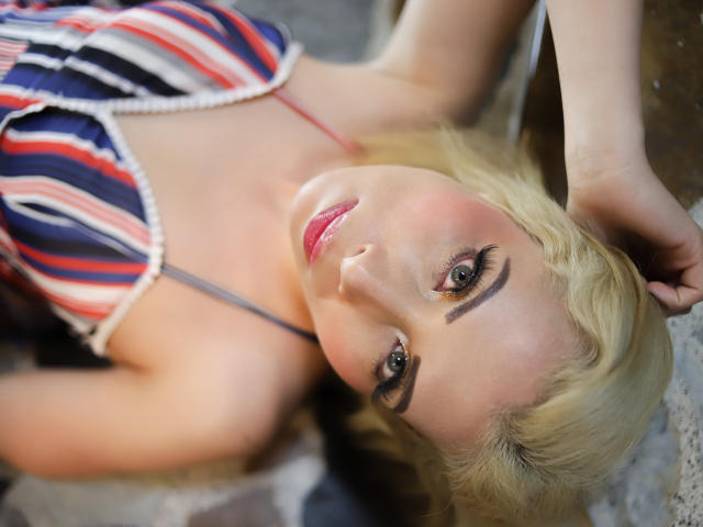 MiaLaurenty - Live porno og sexkamera - 13586216