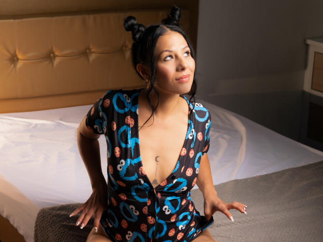 AprilSanderss - Live porn &amp; sex cam - 13590888