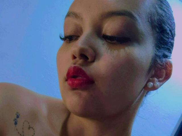 LuciBrown - Live sex cam - 13592508