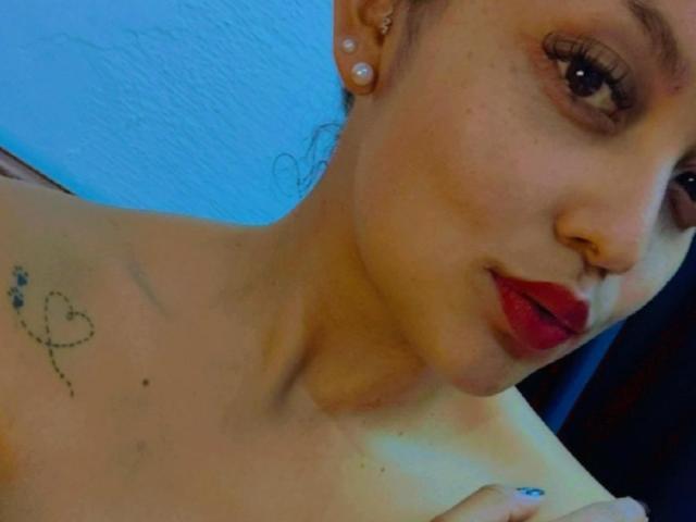LuciBrown - Sexe cam en vivo - 13592592