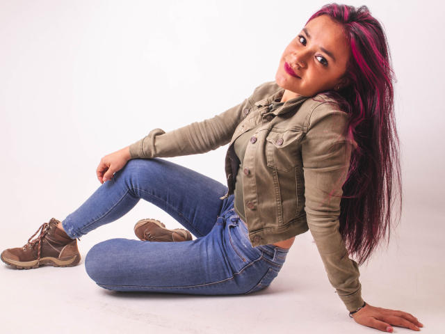 WhitneyQueen - Live porn &amp; sex cam - 13595804