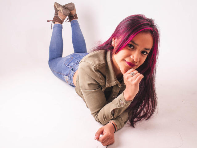 WhitneyQueen - Live sexe cam - 13595808