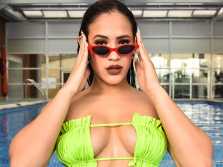 JuliethSandler - Live sex cam - 13598376