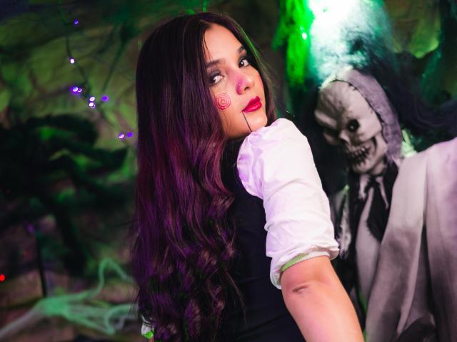 EmilieGray - Live sexe cam - 13599532