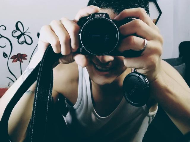 LatinAndres - сексуальная веб-камера в реальном времени - 13613316