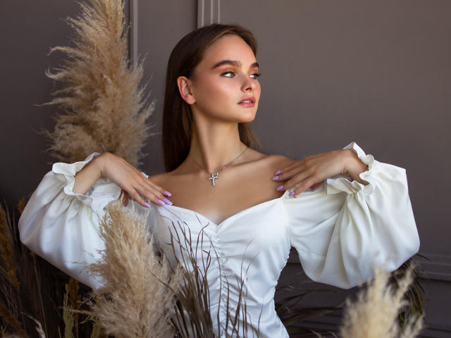 MsLiana - сексуальная веб-камера в реальном времени - 13632444