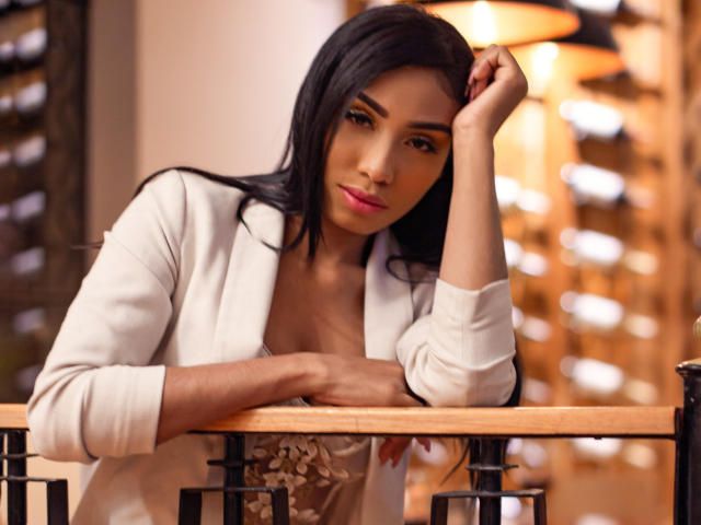 TharaGeorgee - ライブポルノ&amp;セックスカム - 13632656