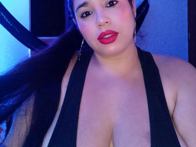KharlaBW - Live sexe cam - 13635404