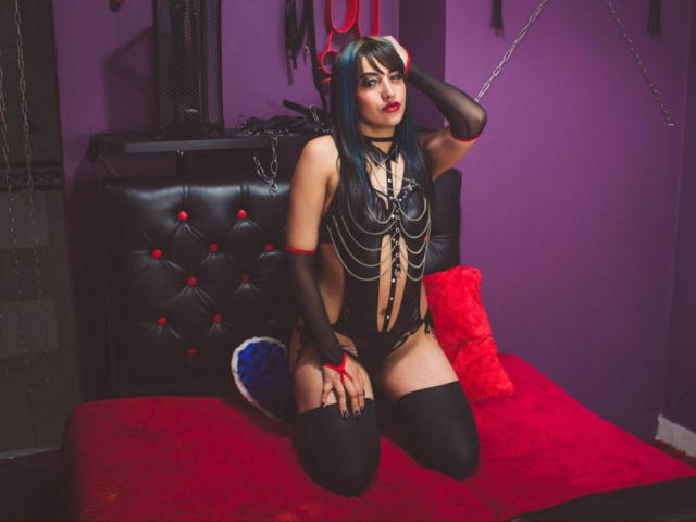 GiulianaRedsinful - Live sexe cam - 13646592