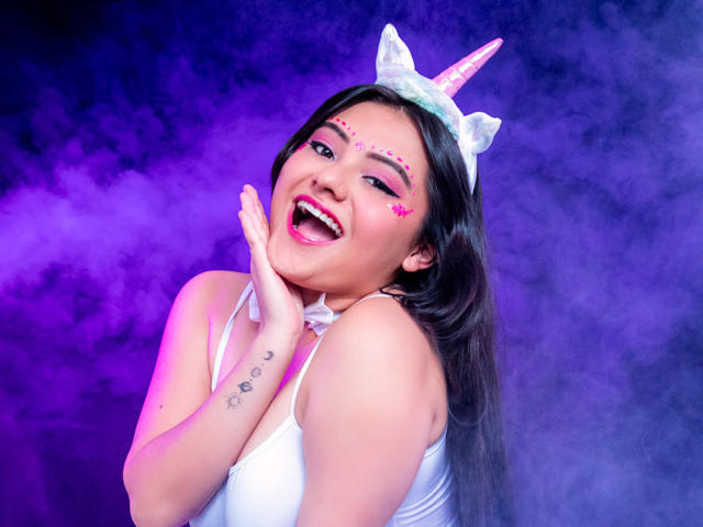 ValeriaRosee - Live Sex Cam - 13658472