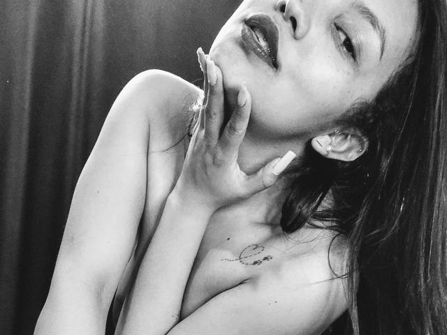 LuciBrown - Live porn &amp; sex cam - 13665504