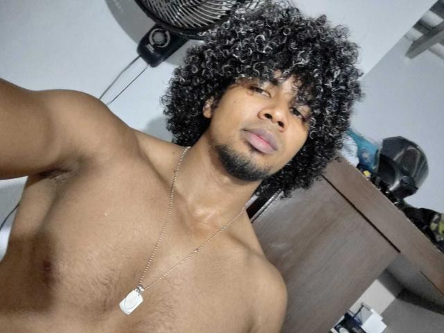 CalidSexy - Live porn &amp; sex cam - 13671352