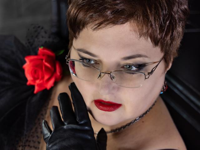 GlowingWoman - Sexe cam en vivo - 13674752