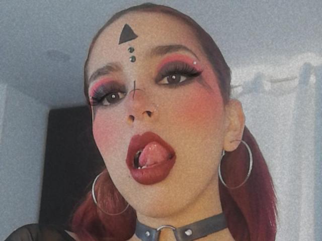 MaluFerrero - Live Sex Cam - 13685020