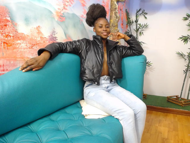 RousCherry - Live sex cam - 13713192