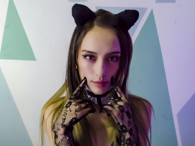 KiraSmilee - Sexe cam en vivo - 13729560