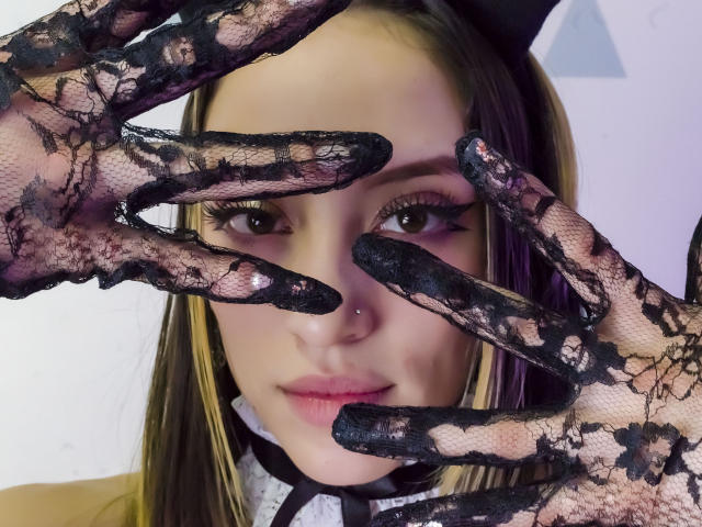 KiraSmilee - Sexe cam en vivo - 13729572