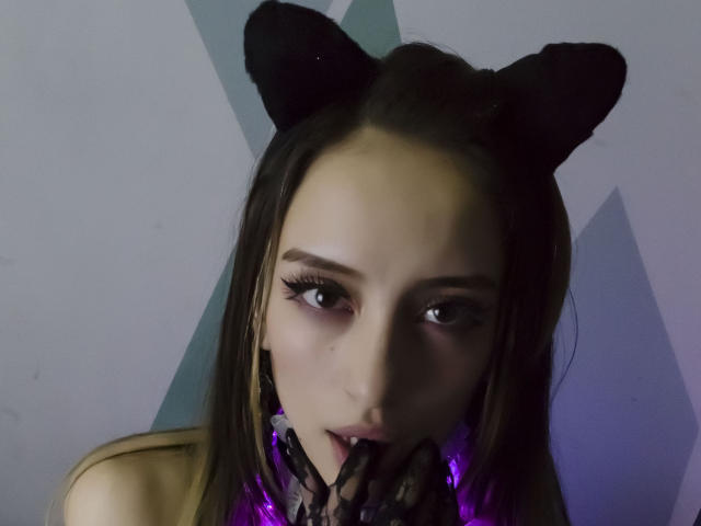 KiraSmilee - Sexe cam en vivo - 13729608