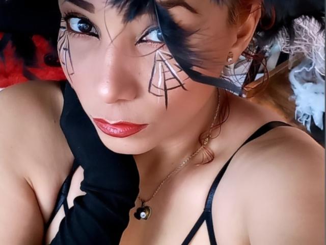 AmberDemons - Live porn &amp; sex cam - 13737340