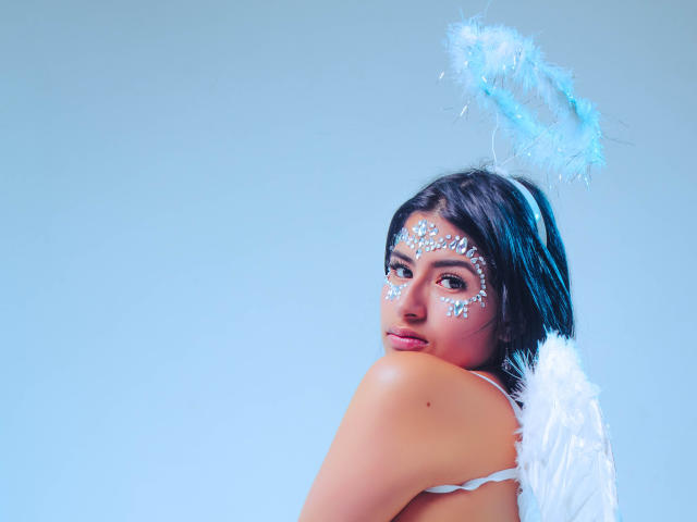 MelanyLaurents - сексуальная веб-камера в реальном времени - 13745384