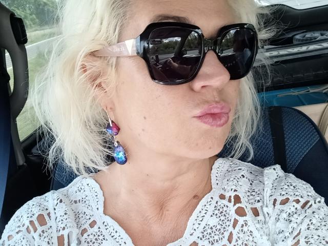 GlamourKite69 - Sexe cam en vivo - 13745716