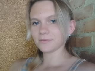 StaceyMagda - сексуальная веб-камера в реальном времени - 13747972