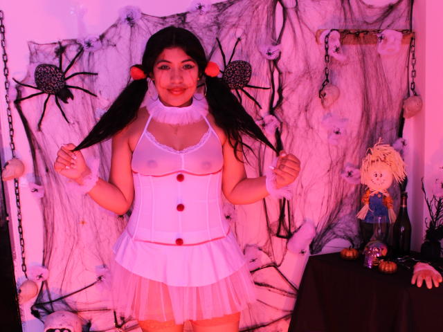 KendallSweetz - Live Sex Cam - 13748932