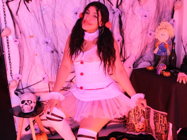 KendallSweetz - Live Sex Cam - 13748944