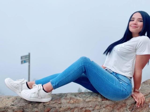 AnneCasanova - פורנו בשידור חי ומצלמת סקס - 13758388