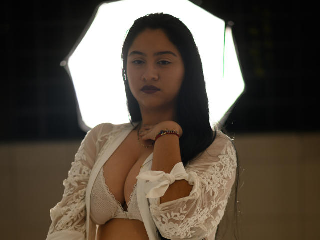 lailaSofia - Live porn &amp; sex cam - 13761788