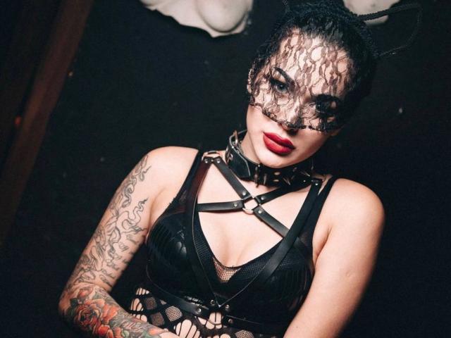 BlackFoxx - Live porn &amp; sex cam - 13765212