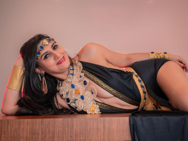 JuliaRobinson - Live porn &amp; sex cam - 13766992