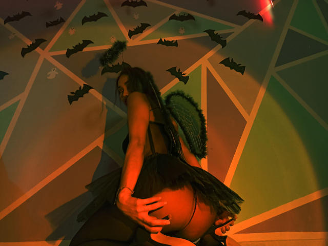 LuciaCortez - Live porn &amp; sex cam - 13767948