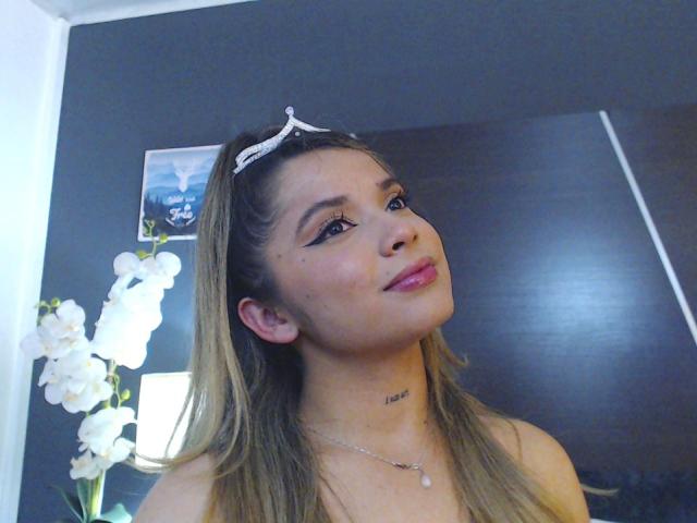 KateJolie - Sexe cam en vivo - 13773632