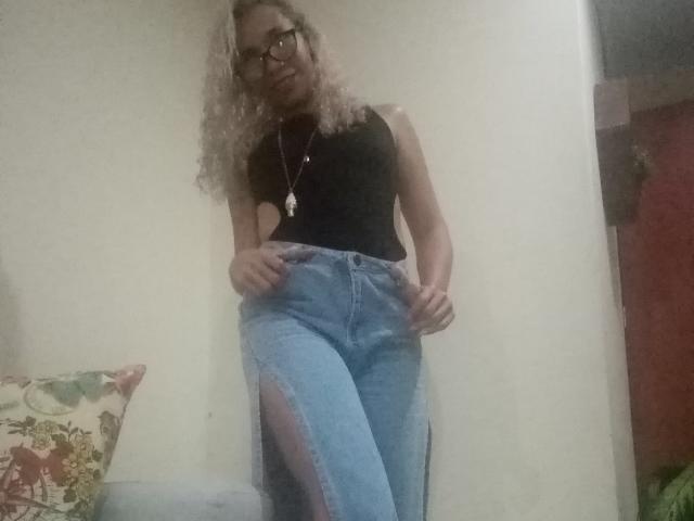 Carolinaz - Live porn &amp; sex cam - 13779272