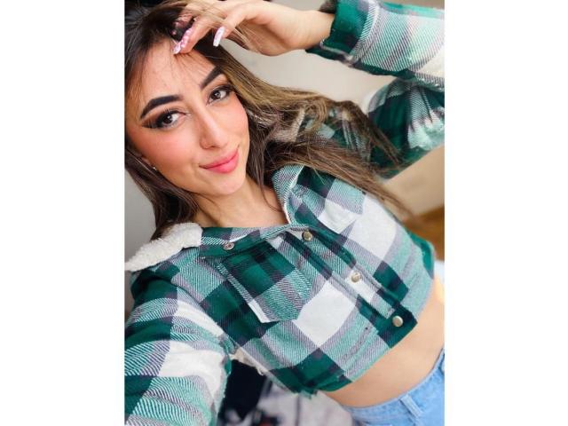 SabrinaMontana - Live sex cam - 13782384